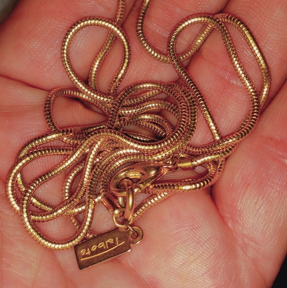 "TALBOTS" Gold Rope Chain Necklace w/ TALBOTS Charm - Picture 3 of 7